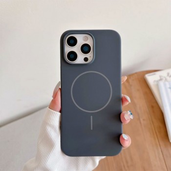 Защитный чехол для iPhone 14 Pro Veron Silicone Case Fine Ring с MagSafe, угольно-серый Защитный чехол для iPhone 14 Pro Veron Silicone Case Fine Ring с MagSafe, угольно-серый