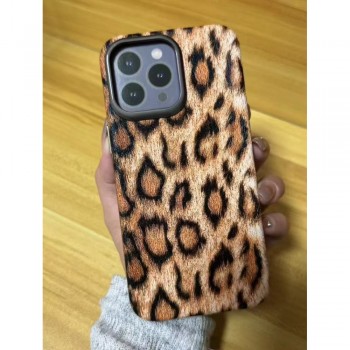 Захисний чохол Leopard pattern для iPhone 16 Plus
