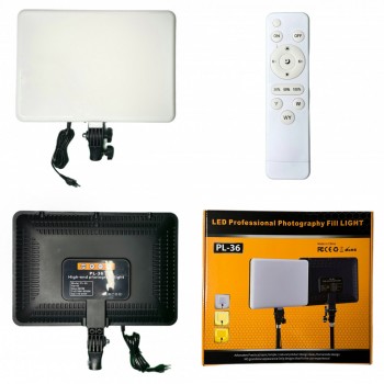 Лампа відеосвітло Veron LED PL-36 36x25 см Veron 448 Lights 2700K-6500K з пультом дистанційного управління та адаптером всередині