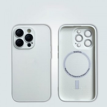 Чохол для iPhone 15 Plus no brand силіконовий з MagSafe білий захист камери