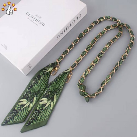Шнурок на шею Silk Scarf тёмно-зелёный, тканевый, с цепочкой